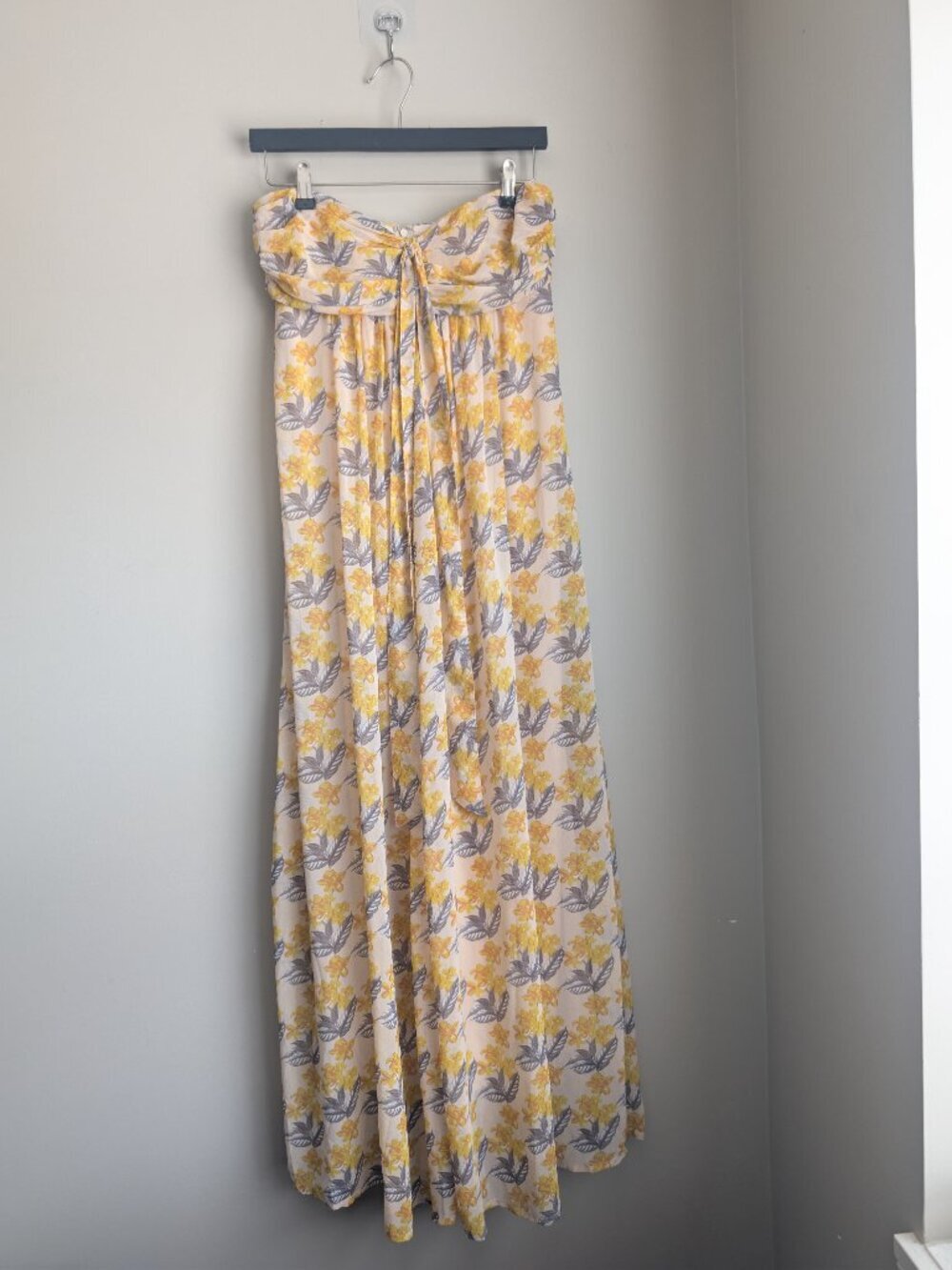 Vintage Love 21 Maxi empire strapless maxi dress